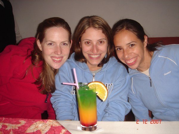 The ladies enjoy a 'Machu Picchu' at the pena