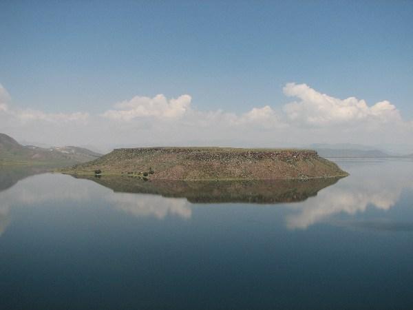 lake Umayo