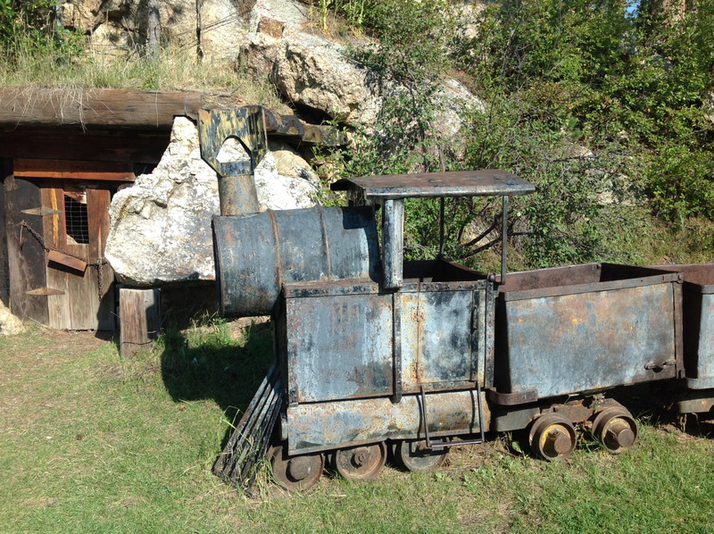 Abandoned coal mine & cars