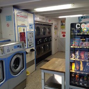 Happy Inn Laundromat