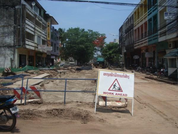 Road works Lao Style