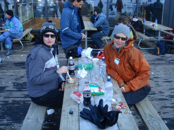 Imogen and Rona apres ski