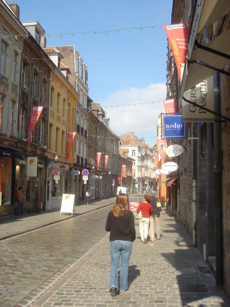 Walking through Old Lille