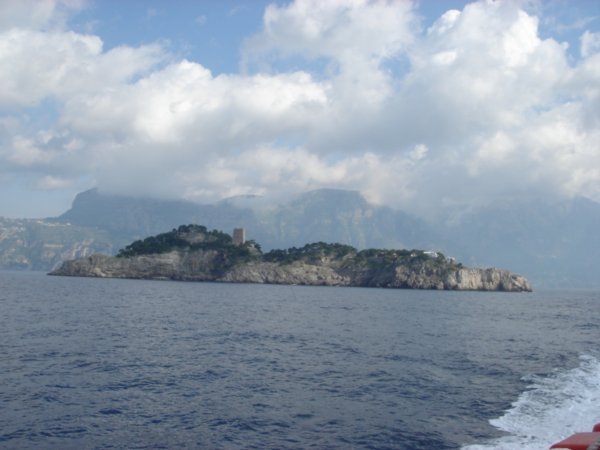 Island of the coast and the mountains along the mainland