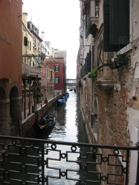 The close quarters of the canals