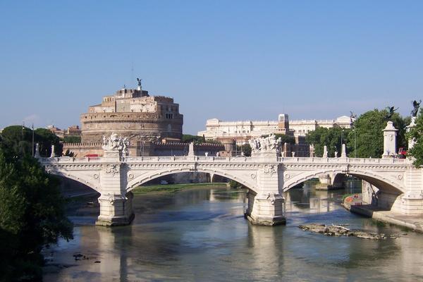 Bridge and Castle in Rome 