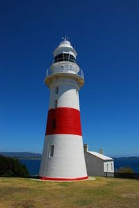 Lighthouse, Low head