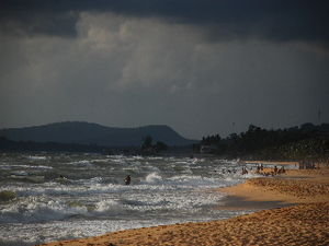 Phu Quoc, the evening storm arriving