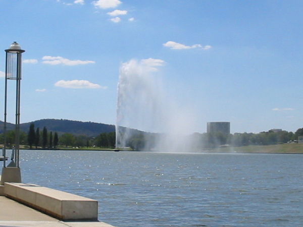 Lake Burley Griffith Fountain