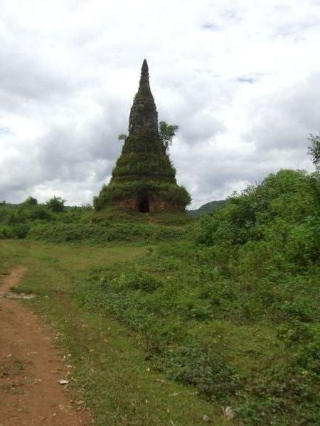 That Foun (Buddhist stupa)