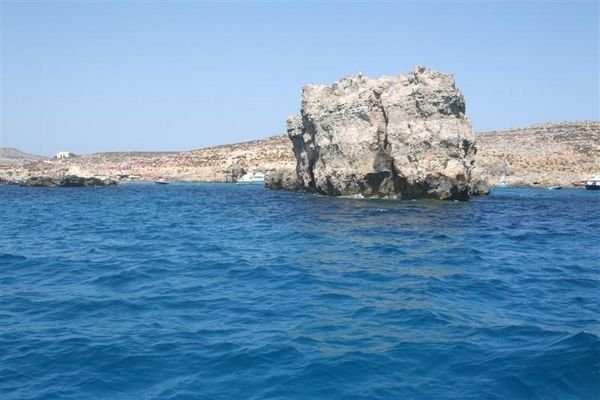 caves of comino