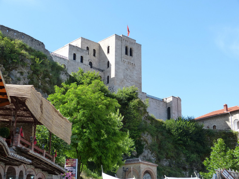 Krujë - kasteel - nationaal heiligdom