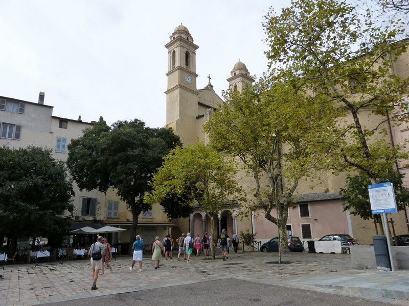 Bastia, zicht op de kathedraal 