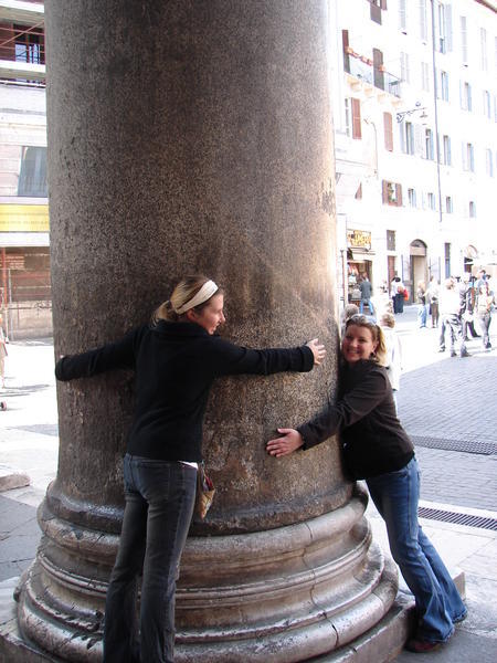Nic and Haidee at the Pantheon