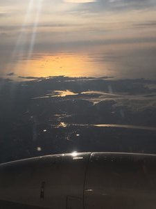 Sunset from the plane / Couché de soleil depuis l'avion