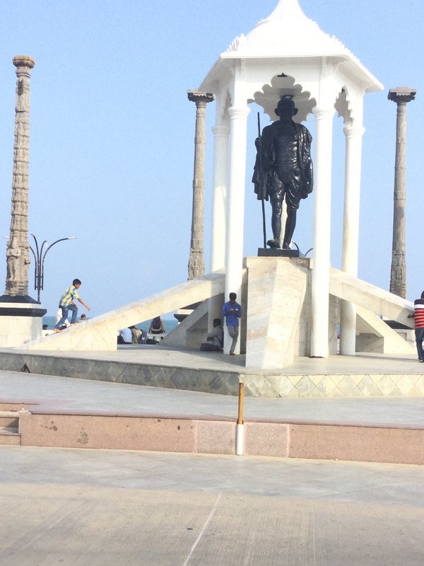 Ghanaian statue