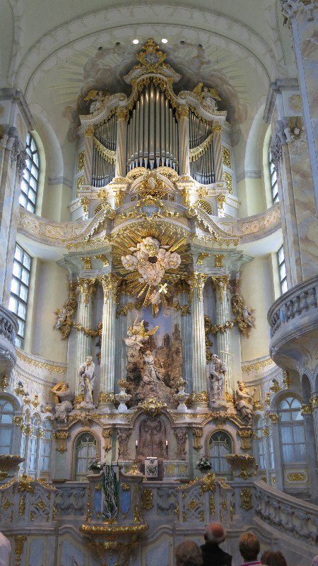 Frauenkirche altar