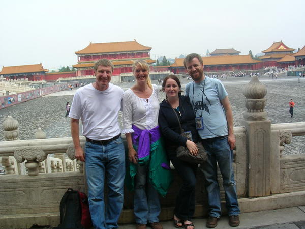Randomly meeting Kim and Karen in the Forbidden City