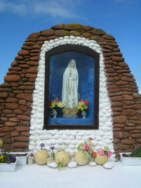 Statue of Our Lady on Tory