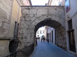 A Roman arch in Spoleto