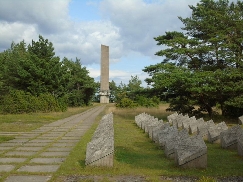 Across the road from the campsite is a memorial to a 1944 battle between Russian and German troops which took place there