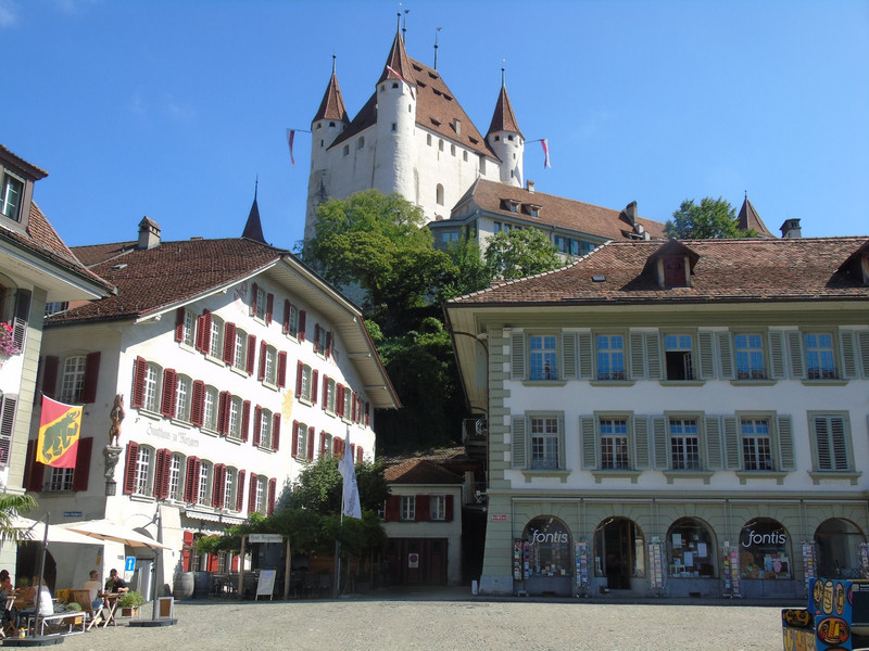 Thun’s town square and castle