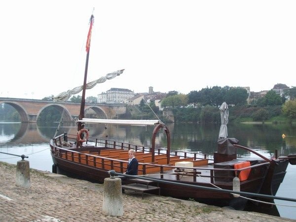 Traditional boat at Bergerac port