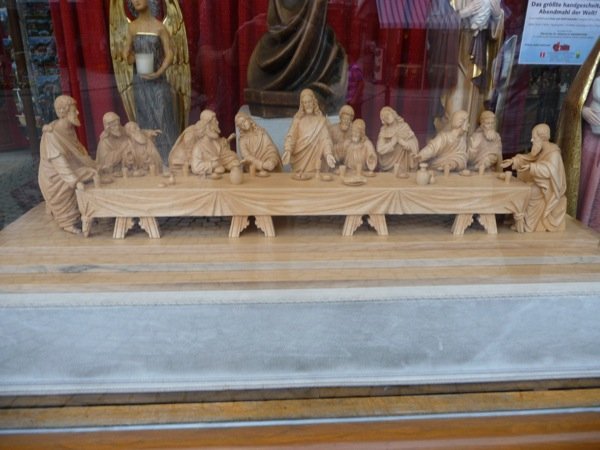 Last supper carving in a shop window