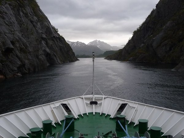 Hope the ship will go up the Trollfjorden