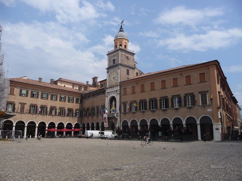 Piazza Grande Modena