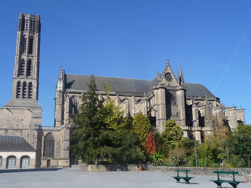 The cathedral from the botanical gardens