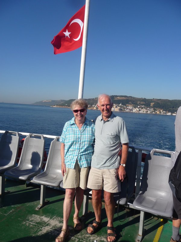 On the crossing with the Turkish flag