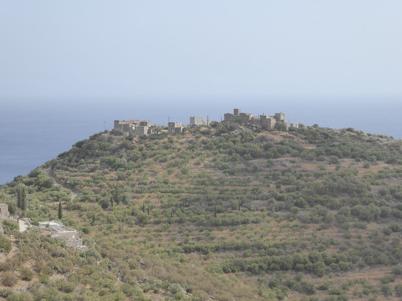 The walled village of Spira