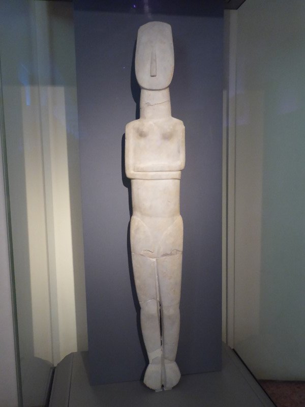 Cycladic female figurine from 2800 – 2300BC