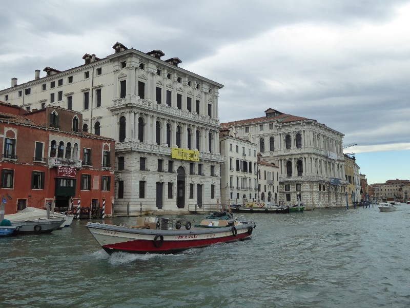 Some of the more attractive buildings on the Grand Canal, shame about the adverts