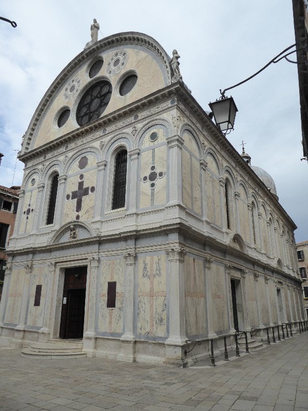 The superb marble clad Santa Maria dei Miracoli