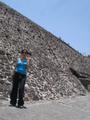 Teotiuacan - Helen contemplating climbing the 3rd tallest piramide in the world 