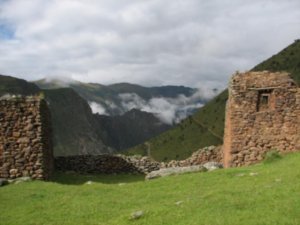 Lares Trek PumaMarka ruins
