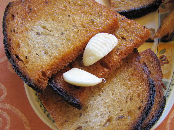 Vilnius garlic bread