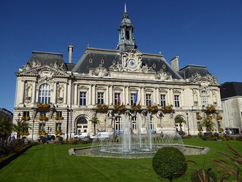 Tours town hall