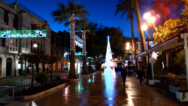 Aguilas main square decorated for Christmas