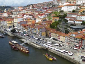 Ribiera from the upper tier of bridge, Porto