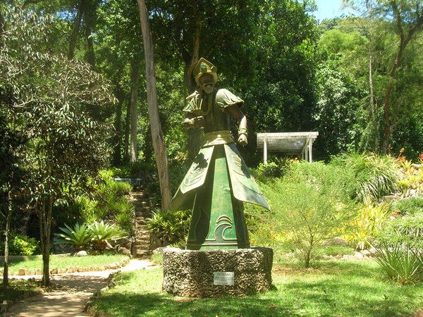 Botanical Garden statue