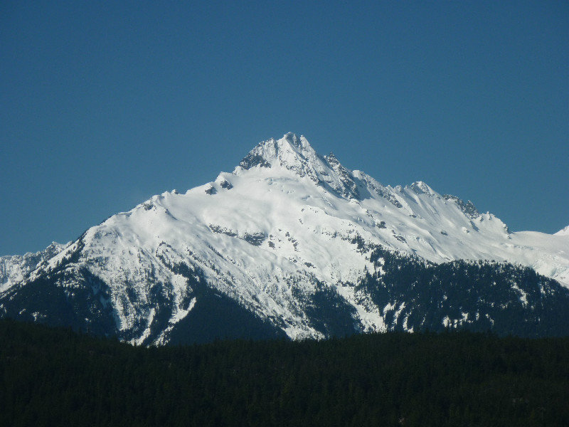 Mountain from Sea to Sky Hwy Viewpoint