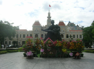 Uncle Ho Statue, People's Committee Hall