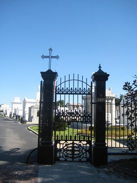 St Louis Cemetery 3