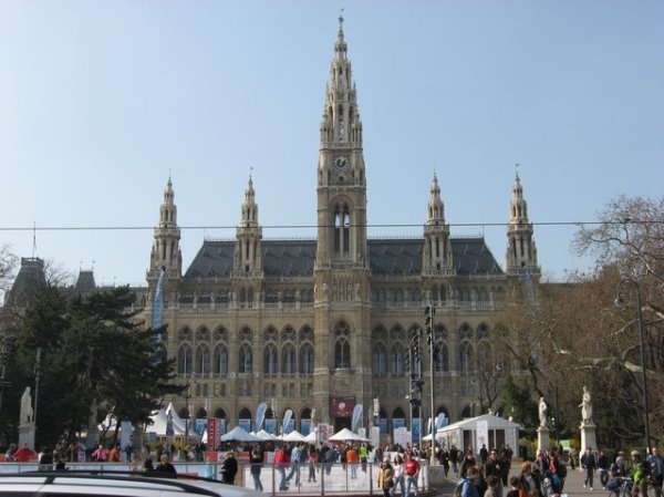 Rathaus City Hall (2)