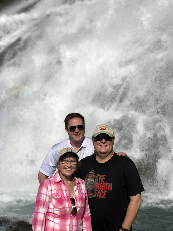 The Three Stooges at the falls