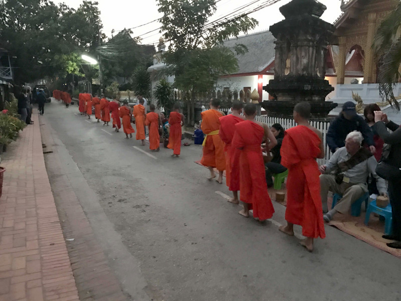 The procession of monks