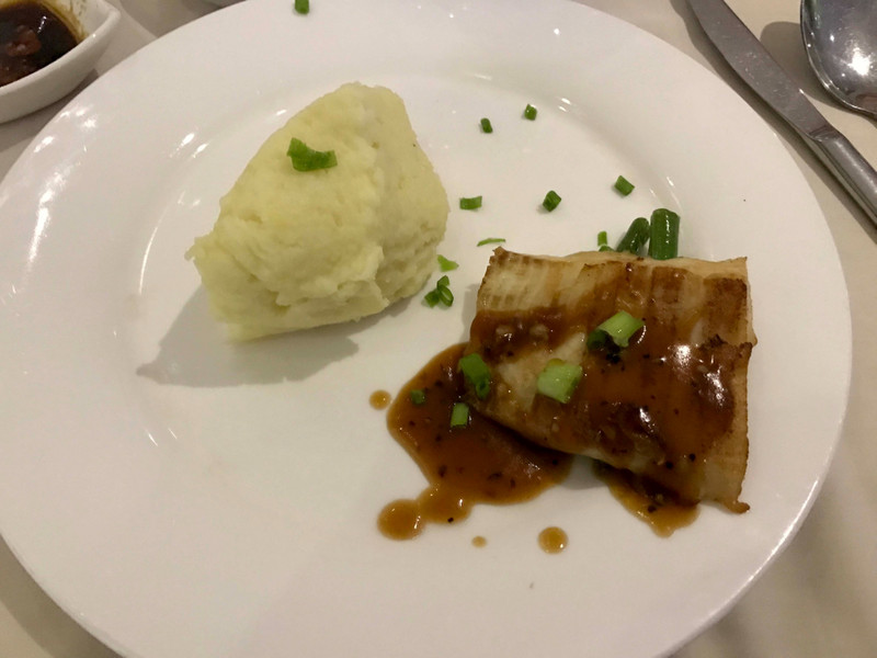 Fish with mashed potatoes